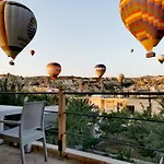 Falcon Cave Ξενοδοχείο 2*