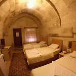 Falcon Cave Ξενοδοχείο