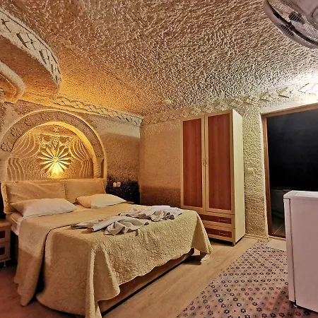 Falcon Cave Otel Göreme