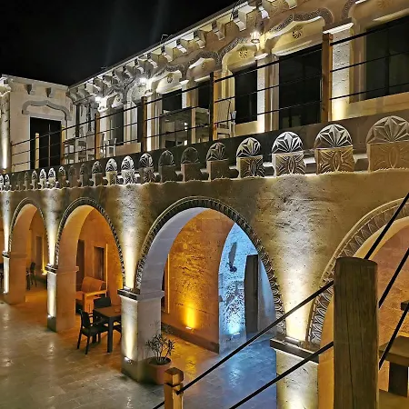 Otel Falcon Cave