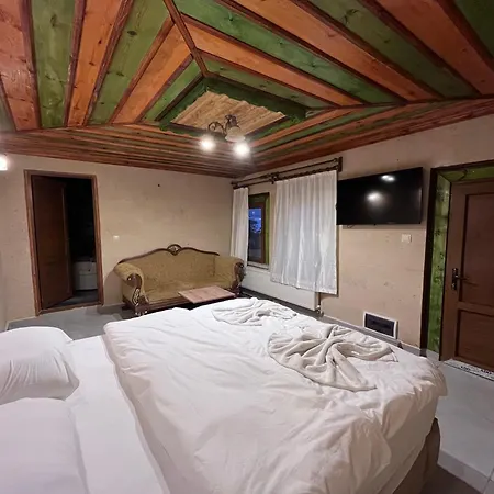 Hotel Falcon Cave 2*