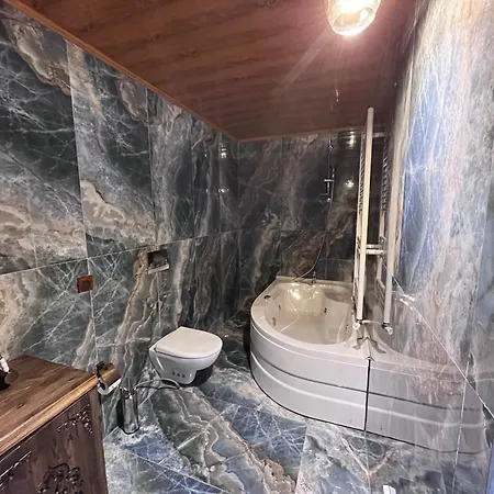 Hotel Falcon Cave