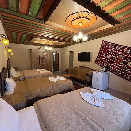 Falcon Cave Hotell Göreme