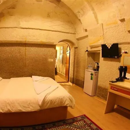 Falcon Cave Otel Göreme