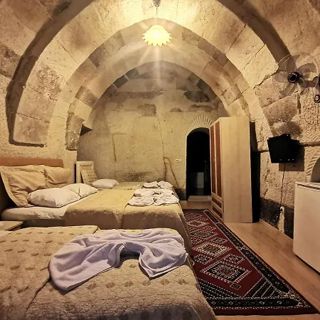 Otel Falcon Cave