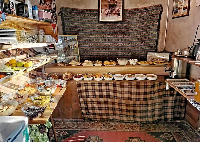 Hotel Falcon Cave 2*