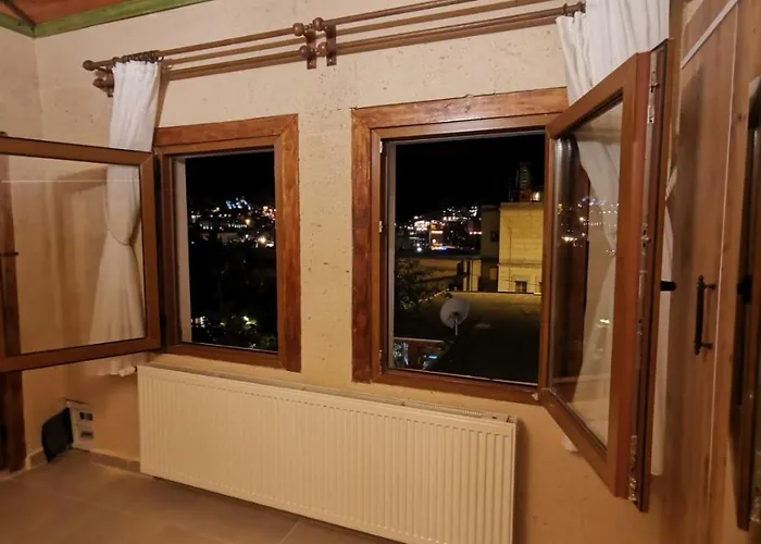 ファルコン ケイヴ スイーツ ギョレメ