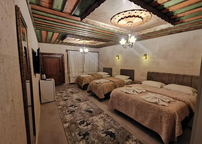 ファルコン ケイヴ スイーツ ホテル 2*