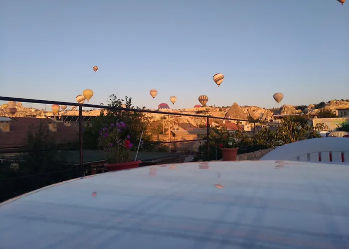 Falcon Cave Hotel Göreme