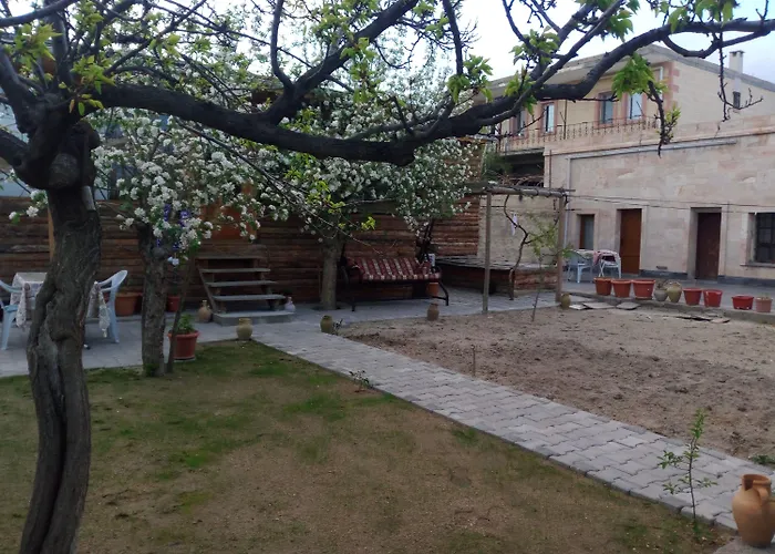 ホテル ファルコン ケイヴ スイーツ ギョレメ