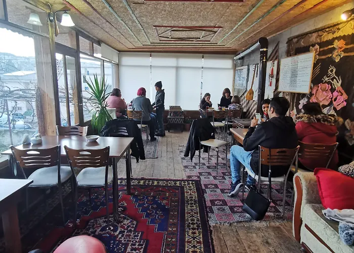 ホテル ファルコン ケイヴ スイーツ ギョレメ